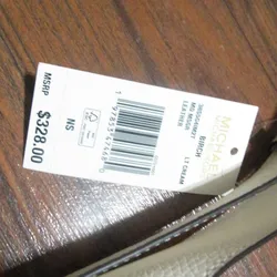 Women's Michael kors pocket book