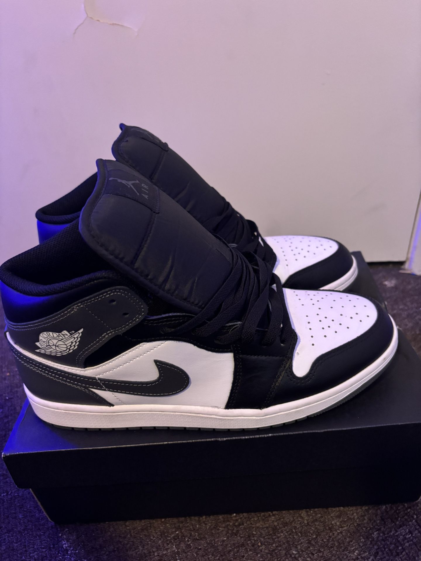 jordan 1 iron grey size 11.5 only worn a couple times with box