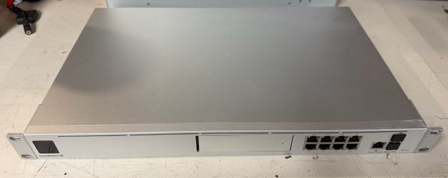 Ubiquiti UniFi Dream Machine SE (UDM-SE) Router