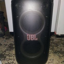 JBL Party box 120