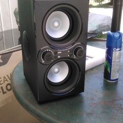 Bran New In Box Bluetooth Portable Speaker With Extra Bass 