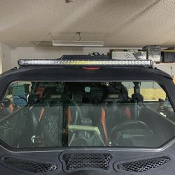 2020 Can AM Roof With Speakers, Spare Tire Holder (tire Not Included) Roof With Speakers And 3 Storage Bags 