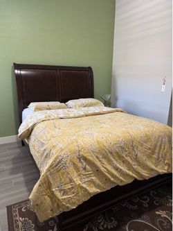 Queen Bed Frame for Sale – Excellent Condition