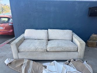 Pull out couch $500 or best price