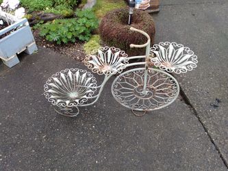 Wrought iron plant holder