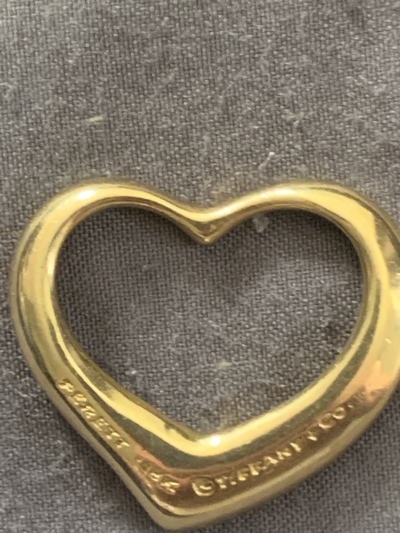 18 Carat Gold Pendant Medium
