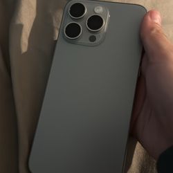 Unlocked iPhone 15 Pro Max 