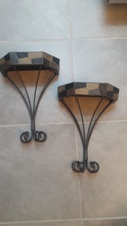 2 wall shelves