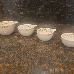 Valentine Baking Decor – Ceramic Measuring Cups ❤️
