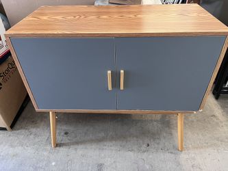 Cabinet / Nightstand