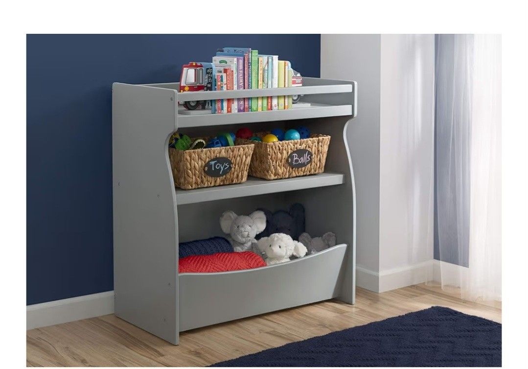 Delta 2 In 1 Changing Table Brand New In Box