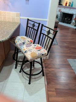 24 inch Bar stools set of 2