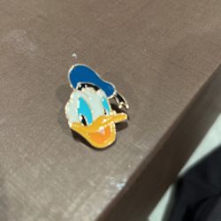 Donald Duck Pin