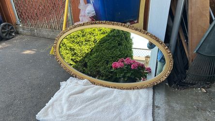Oval   Vintage Mirror