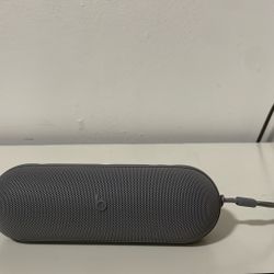 Beats Pill X Kim Kardashian