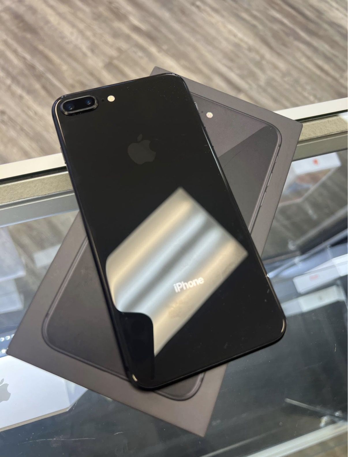 Apple iPhone 8 Plus