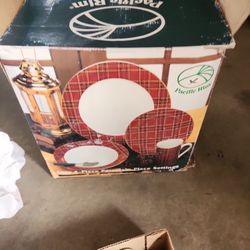 Pacific Rim 4-piece Plate Setting-NEW