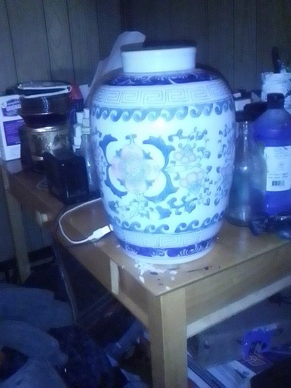 Exquisite, Hand-painted Chinese Porcelain Vase