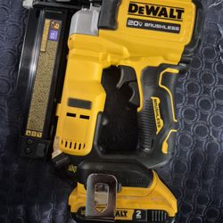DeWalt NAIL GUN