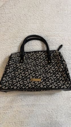 Tommy Hilfiger purse