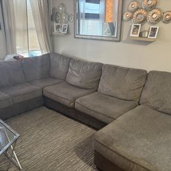 Gently Used Big Sectional 