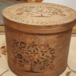 Vintage Handmade Pennsylvania Dutch CheeseBox