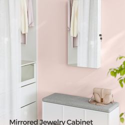 BRAND NEW MIRRORED JEWLERY Cabinet ARMOIRE W BUIIT IN LED Lights BNIB Never Used 