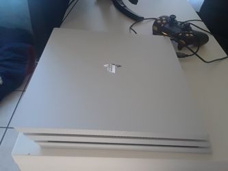 White ps4 pro