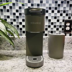 Keurig Single Serve & POD Dispenser