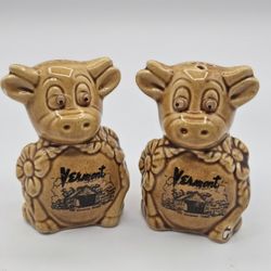 Vintage Kitsch Googly Eye Vermont Cows Salt & Pepper Shakers 