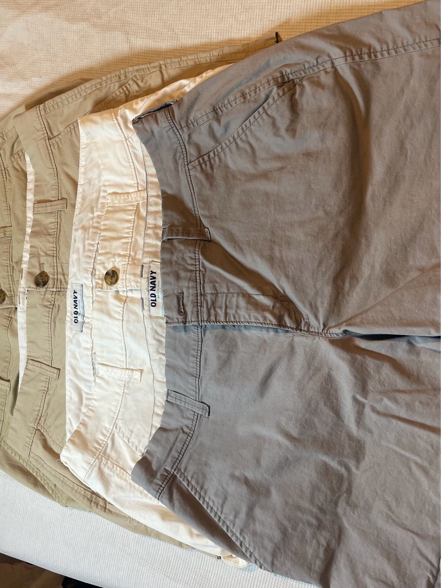 Old Navy Chino Shorts Women 10 Regular Beige Twill Cotton Spandex Mid Rise