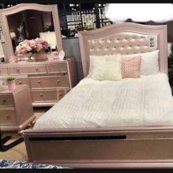 Modern Rose Gold Mirror 4 Piece Queen Bedroom Set 👍 Brand New