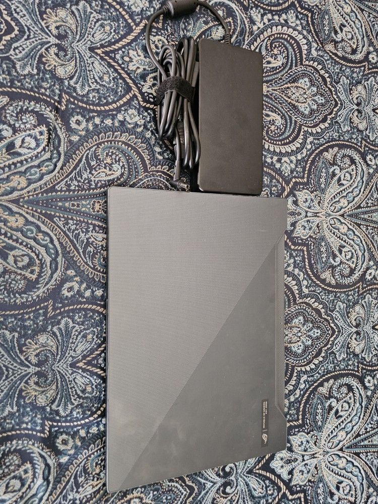 ROG M15 ZYPHRUS gaming Laptop