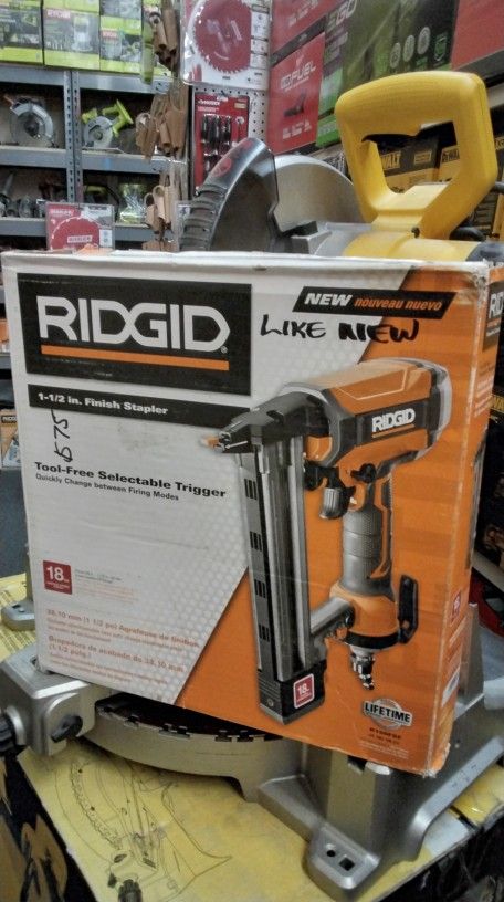 RIDGID 1 - 1/2" IN. FINISH STAPLER 18GA