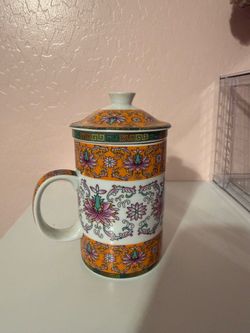 Porcelain Tea Mug with Lid and Infuser