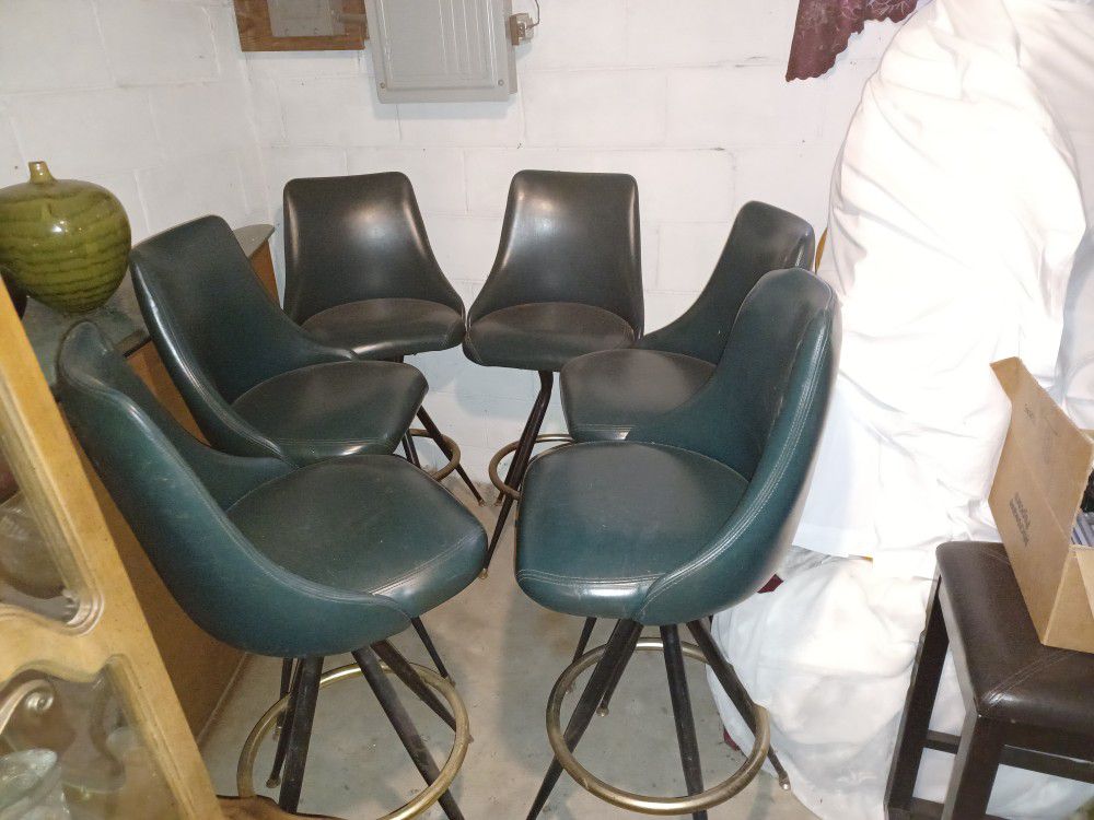 6 Strong Bar Stool Green Leather All Good 