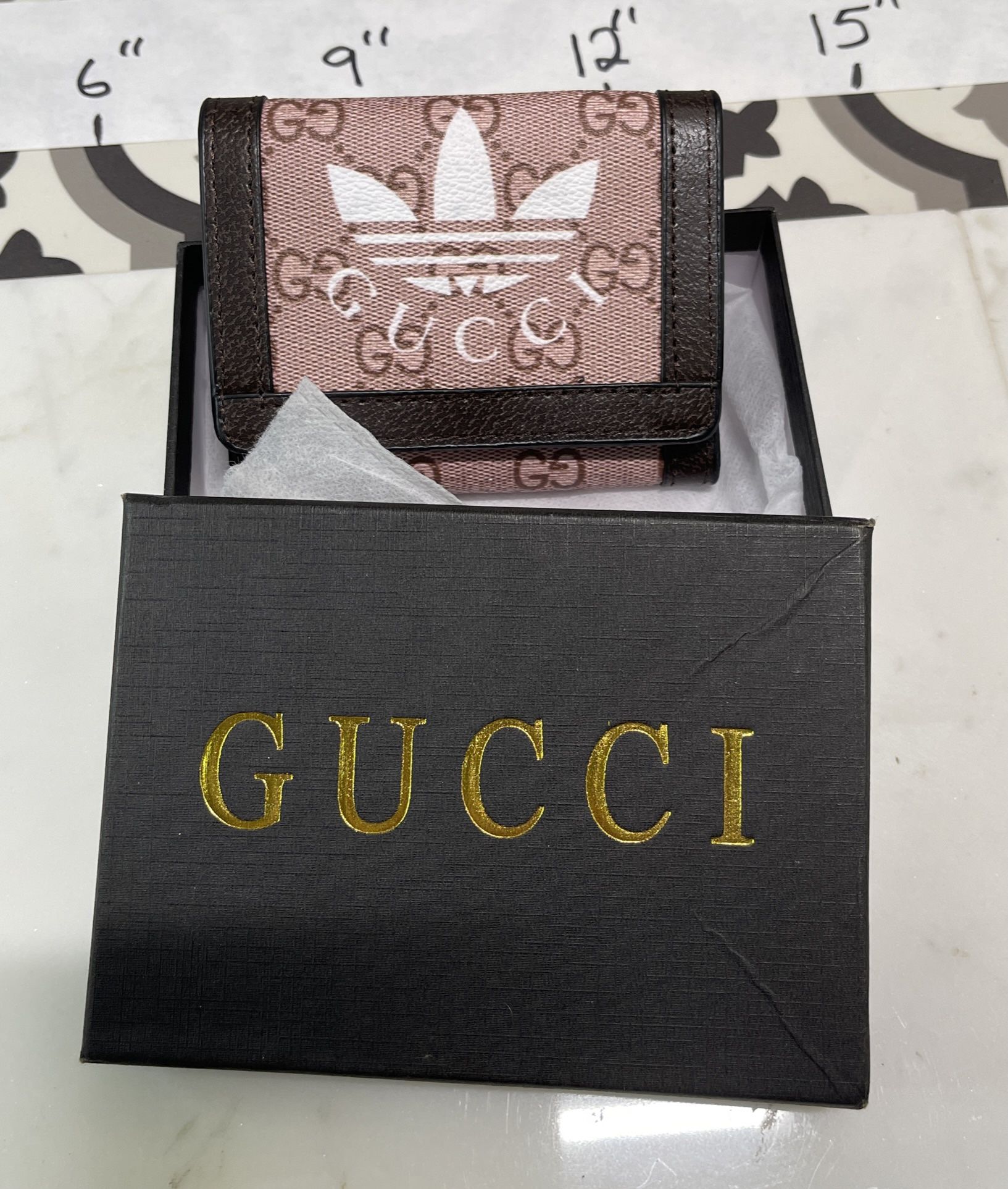 Brand New Super Luxury Tri Fold Wallet With Box Etc 