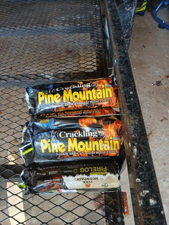 Pine Mountain  Fire 🔥  Logs 9 For  10.00 