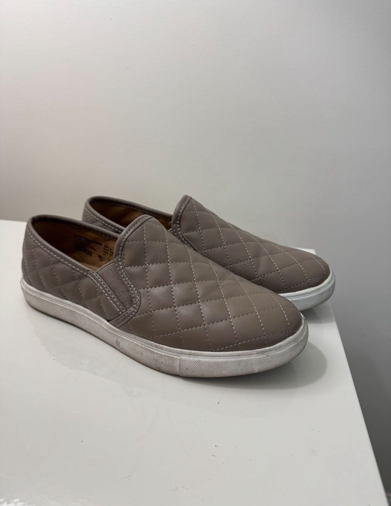 Women’s Shoes - Size 9