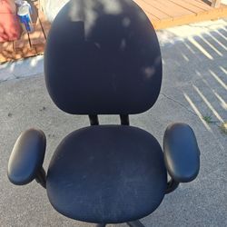 Computer Chair -Free