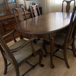 Ethan Allen Dining Room Table + 6 Chairs (and card cover for table) 