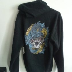 Etnie Hoodie Small