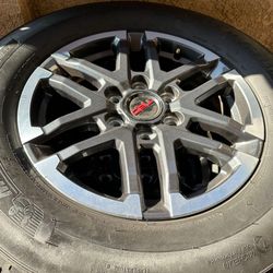 2024 Toyota Tacoma trd sport 18” wheels and tires