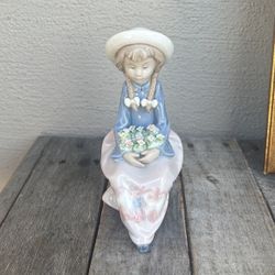 Vintage Lladro Figurine