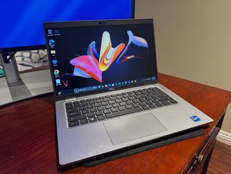 NEW - Dell Latitude 5420 14" i7 3.00 GHz 32 GB, 512 GB SSD NVMe Laptop