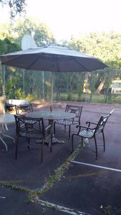 Metal high end of patio set
