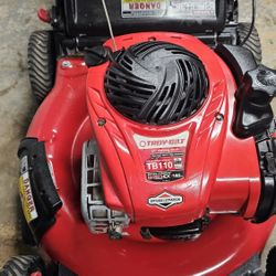 Troy Bilt Lawn Mower. 