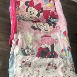 Minnie Mouse toddler bed