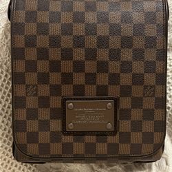 Authentic Louis Vuitton 