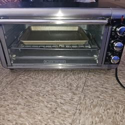 Black & Decker toaster oven